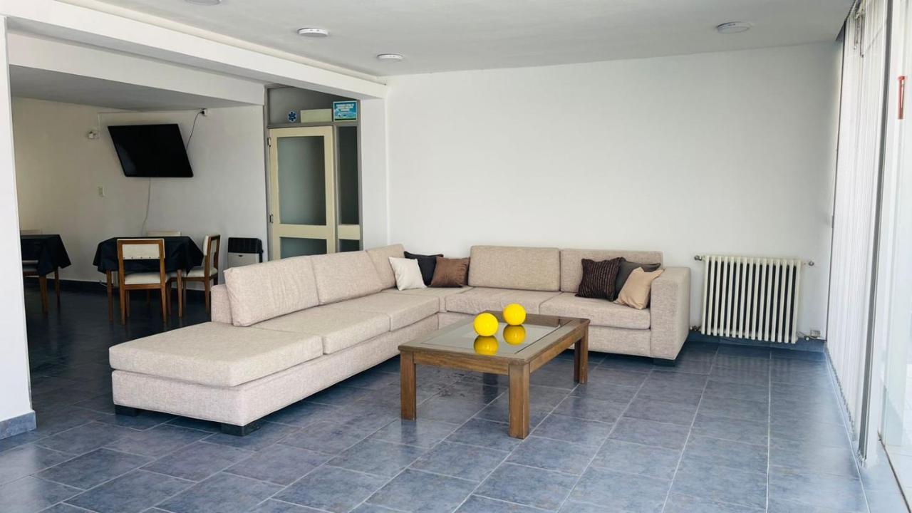 Monte Carlo Hotell Villa Carlos Paz Eksteriør bilde